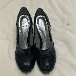 BCBG Black Peep Toe Women’s Heel Size 8.5
